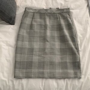 H&M Plaid Pencil Skirt - Size 2
